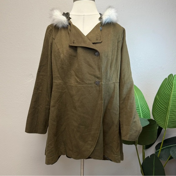 Torrid Outlander Olive Green Fur Trim Riding Coat - New - Size 22/24 (3) - Picture 1 of 3